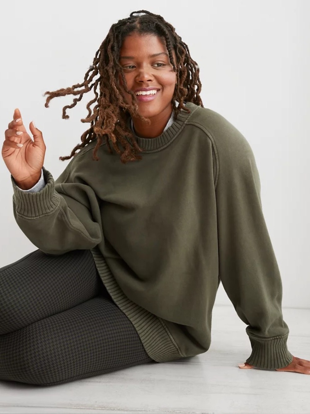 Aerie Down-To-Earth oversized pullover crewneck sweatshirt Medium Cozy Comfy